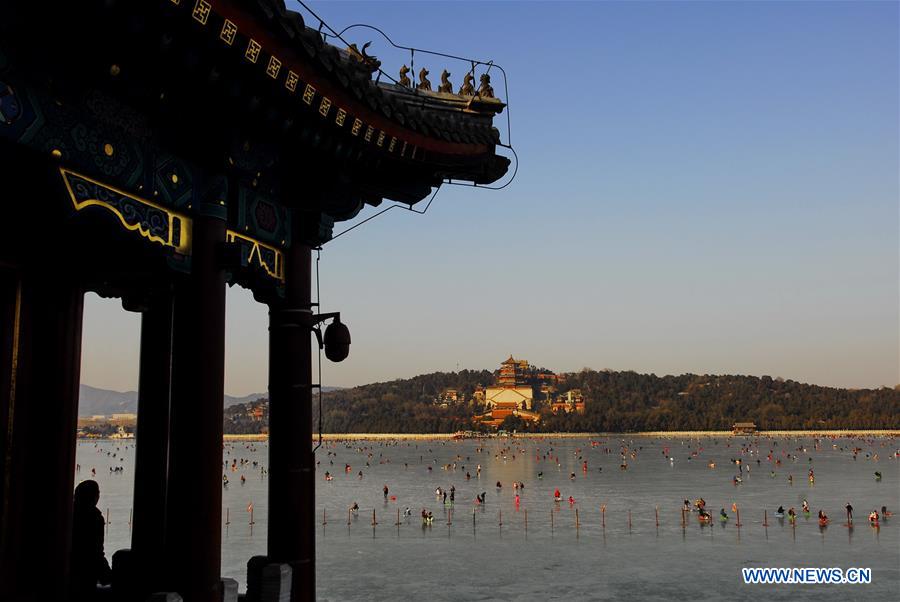 #CHINA-BEIJING-PARK-ICE RINK (CN) 