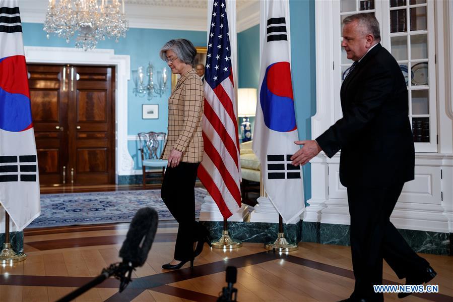 U.S.-WASHINGTON D.C.-ROK-FM-VISIT