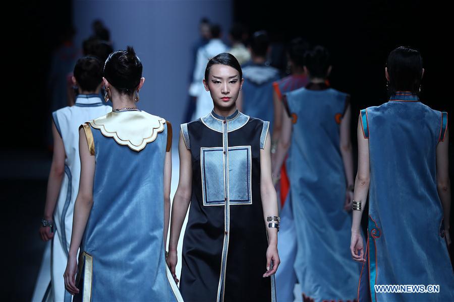 CHINA-BEIJING-FASHION WEEK (CN)