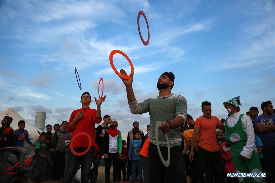 MIDEAST-GAZA-BORDER-MASS RALLY