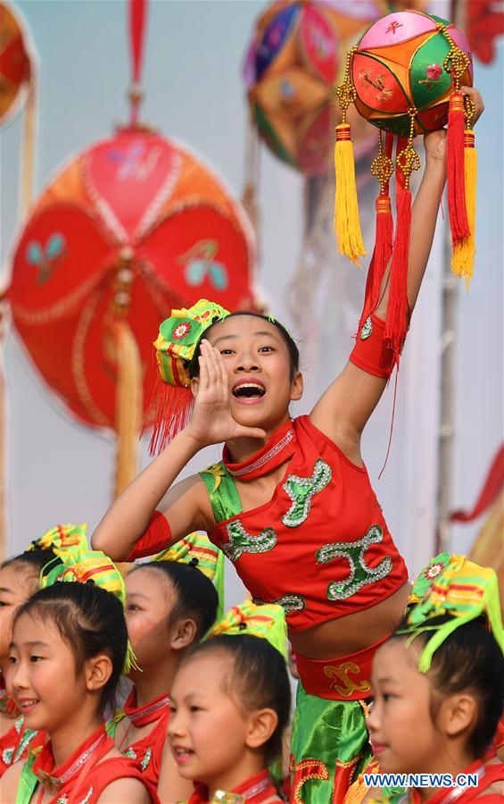 CHINA-NANNING-PRIMARY SCHOOL-SANYUESAN FESTIVAL (CN) 