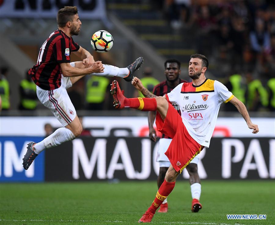 (SP)ITALY-MILAN-SOCCER-SERIE A-AC MILAN-BENEVENTO