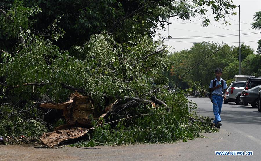 INDIA-NEW DELHI-STORM