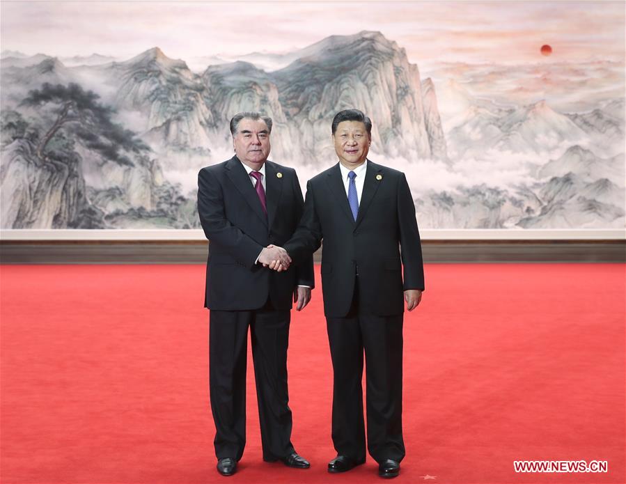 (SCO SUMMIT) CHINA-QINGDAO-XI JINPING-SCO-LEADERS-WELCOME (CN)