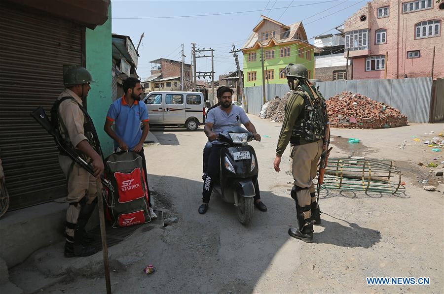 KASHMIR-SRINAGAR-RESTRICTIONS