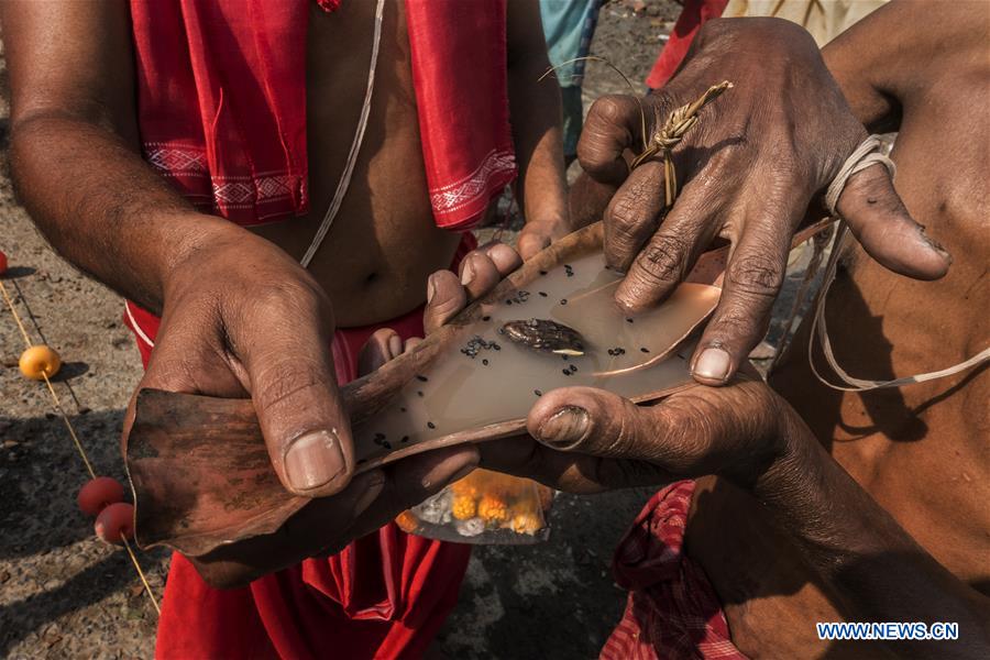 INDIA-KOLKATA-MAHALAYA RITUALS