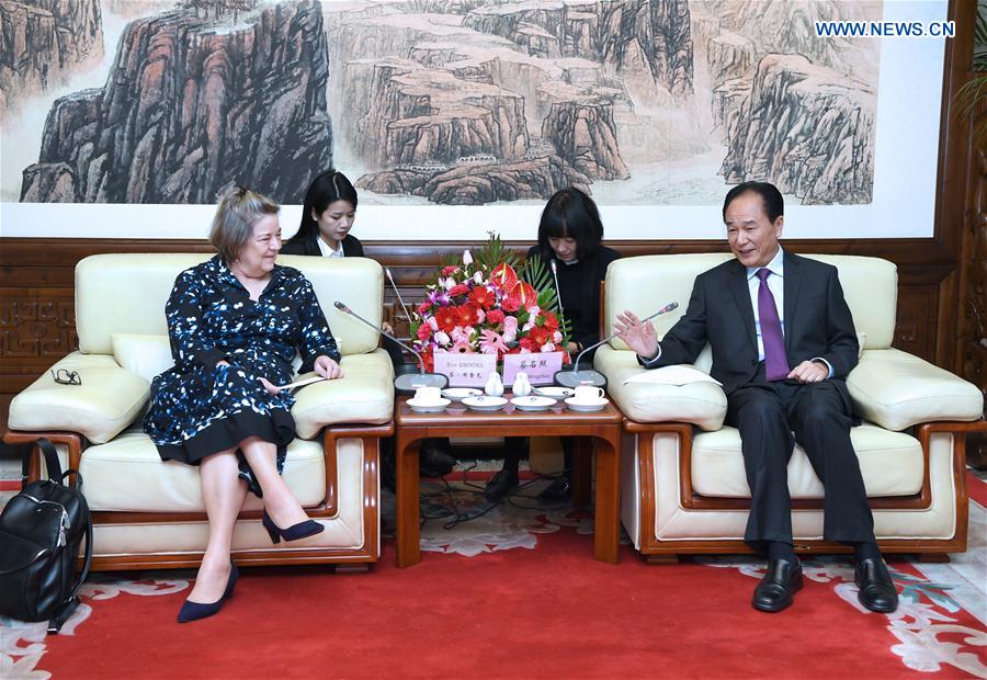 CHINA-BEIJING-XINHUA-CAI MINGZHAO-REUTERS-SUE BROOKS-MEETING (CN)