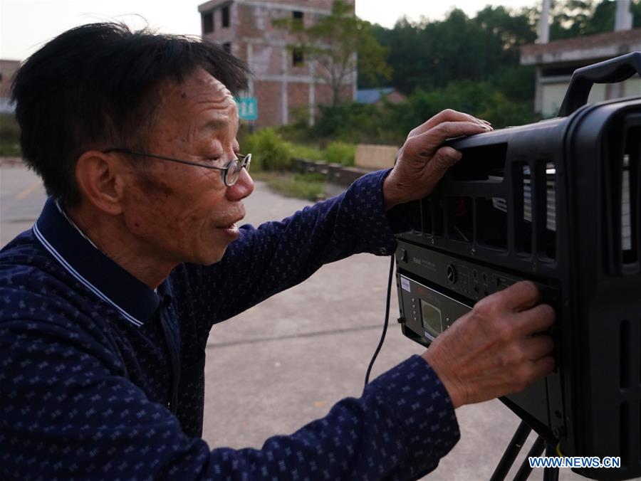 CHINA-JIANGXI-MOVIE PROJECTIONIST (CN)