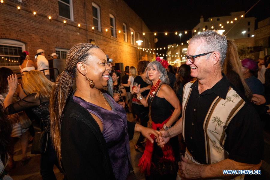 U.S.-LOS ANGELES-DAY OF THE DEAD-DANCE