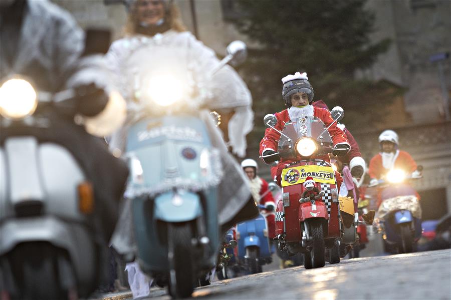 SWITZERLAND-ZURICH-SANTA CLAUS PARADE