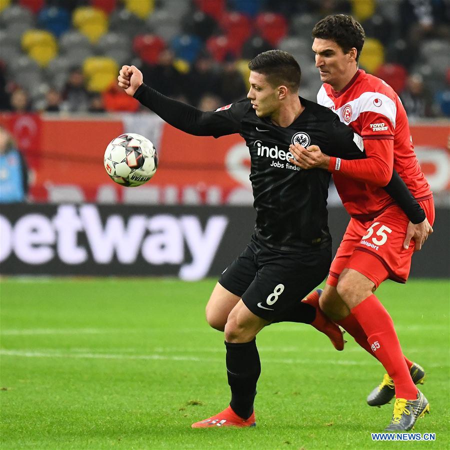 (SP)GERMANY-DUSSELDORF-SOCCER-BUNDESLIGA-FRANKFURT VS DUSSELDORF