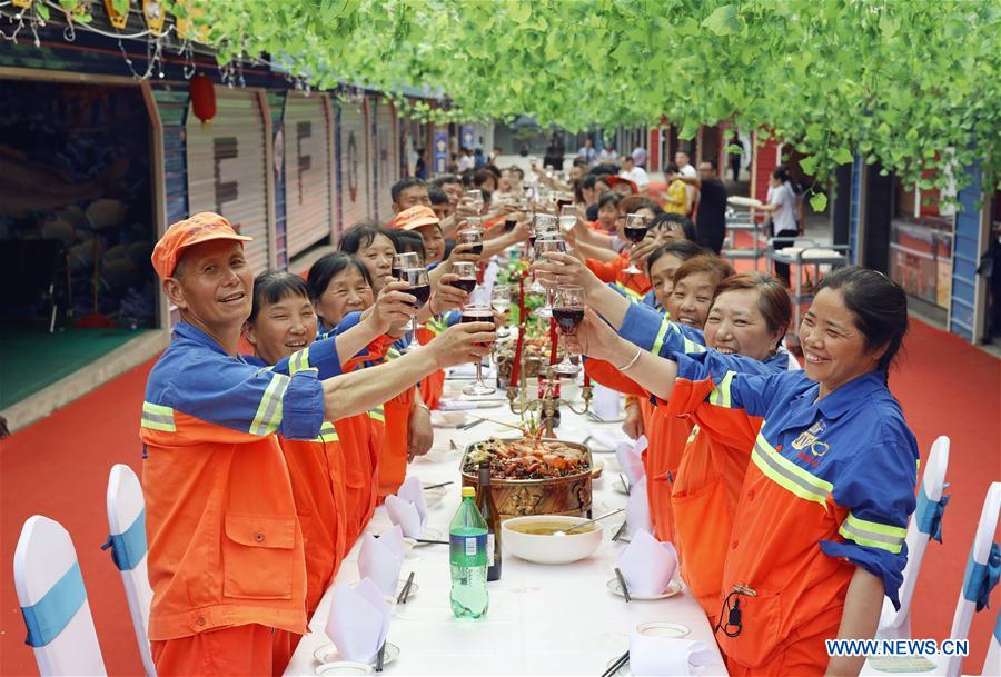 CHINA-CHONGQING-INTERNATIONAL WORKERS'DAY-CELEBRATION (CN)