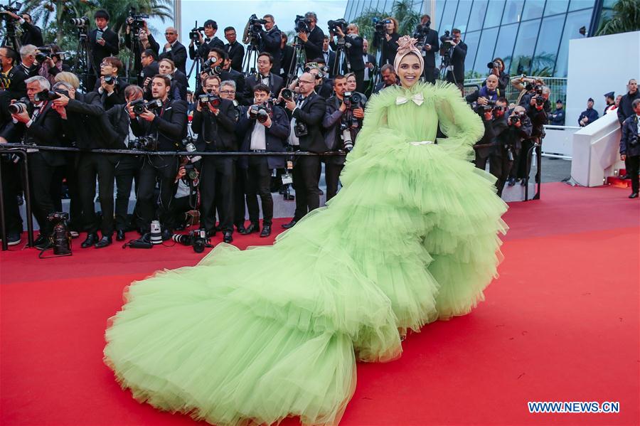 FRANCE-CANNES-"DOLORY Y GLORIA"-PREMIERE