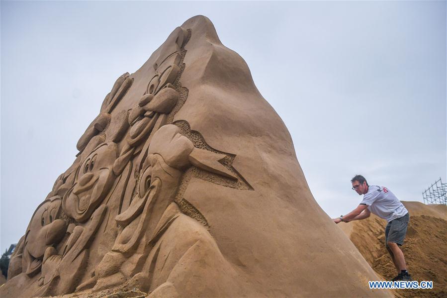 CHINA-ZHEJIANG-ZHOUSHAN-SAND SCULPTURE-EXHIBITION (CN)