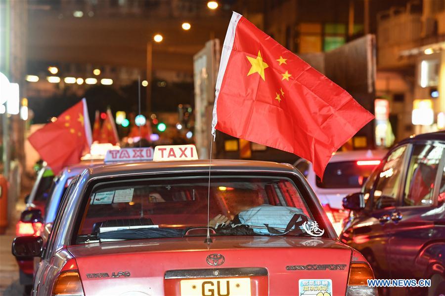 CHINA-HONG KONG-TAXIS RALLY-CALLING FOR PEACE (CN)