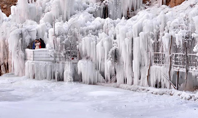 Scenery of icefall at Jiulongxia scenic spot in N China's Hebei