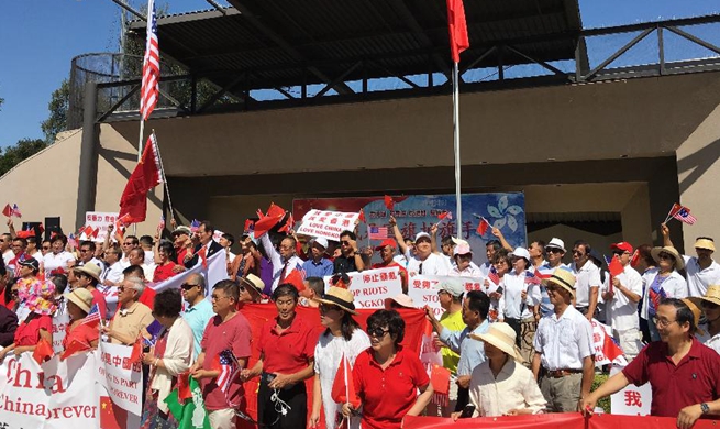 Chinese in Southern California rally against violence in Hong Kong