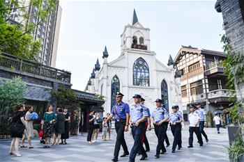 中意在重慶開(kāi)展聯(lián)合警務(wù)巡邏