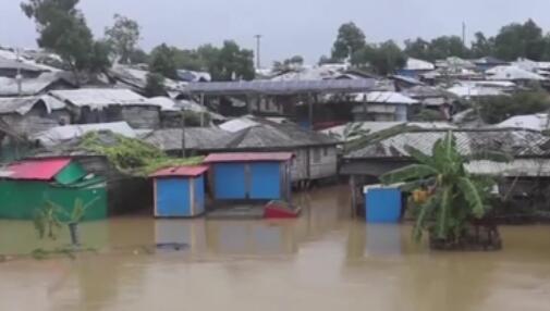 天灾！暴雨倾盆 孟加拉国难民村30万人被困