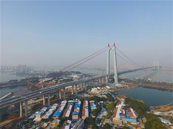 杭瑞高速洞庭湖大桥建成通车